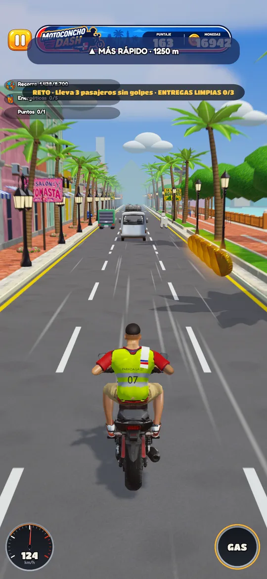 El motoconcho a toda velocidad por la avenida en el modo Dash.